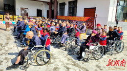 我们的节日·重阳｜老少同乐，他们的重阳节和萌娃一起过！