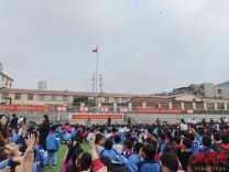 望城消防联合多部门开展“学雷锋送教送关爱”活动