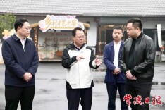 周振宇前往鼎城区谢家铺镇港中坪村调研