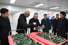 沈晓明调研湘西州经济社会发展情况