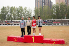 南华学子黄毓君：带伤征战5000米赛场，23分40秒跑出青春力量​