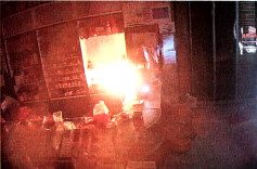 鉴证实录丨一楼充电的手机导致三楼的住户死亡！被火灾隐患反噬的“下店上宅”自建房