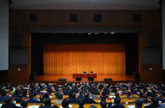 学习贯彻党的二十届四中全会精神中央宣讲团报告会在长沙举行 沈晓明作宣讲报告