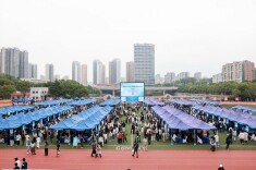 福彩暖岗 职助启航——“湖南省福彩公益金”困难群体毕业生校园双选会在长沙民政职院举行