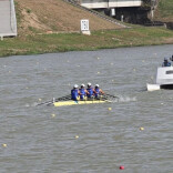 湖南队获赛艇女子四人双桨第四名