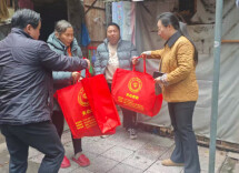 “寒衣快递”送到家，特困群众心暖了