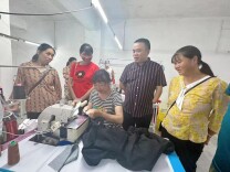 单手“缝”出共富路——记资兴市残疾创业者何华健