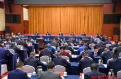 许忠建主持怀化市委理论学习中心组集体学习，深入学习贯彻党的二十届四中全会精神