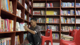 “站都站不下！”爱心书屋搬新家，来帮忙的站满一屋｜26℃