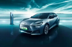 三湘时评丨新能源车拼性能更要比安全