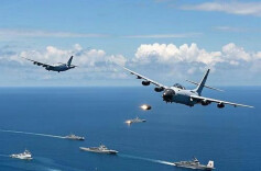 南部战区组织轰炸机编队位南海进行例行巡航