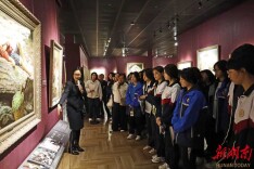 感悟“人性与爱”，高中学子与李自健面对面话艺术