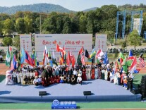 把“美丽中南”寄给全世界：麓枫少年邮局在国际文化节架起文明互鉴桥梁