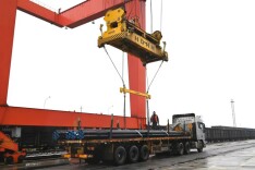 口岸公司“跨域联动” 助力万吨钢管铁水联运业务顺利启动