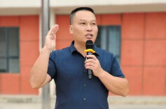 贺丰文：三十载风雨路 一颗教育心