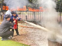 以“演”筑防   护幼“童”行