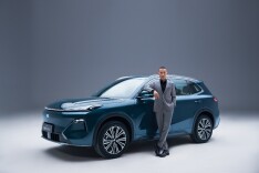 2026款银河星舰7 EM-i焕新上市   新能源电混SUV市场要变天？