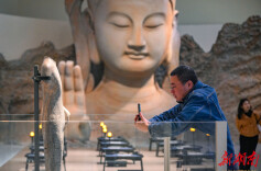 “改写艺术史的杰作”来了 在湖南省博物馆，凝望“东方微笑”