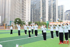 这所小学的运动会，每个人都是主角