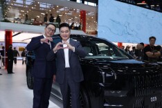 爷青回！“达康”“祁厅”8年后同框，许亚军广州车展下单极氪9X