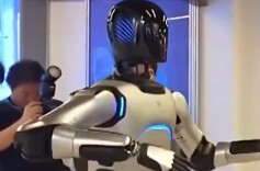 中国机器人进化到哪了？售价约5万元的保姆机器人要来了