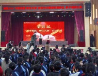 书香浸润校园   经典点亮童年