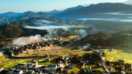 图片新闻｜通道：薄雾轻染乡村美