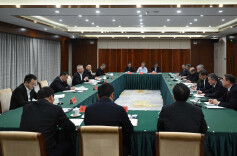 沈晓明与我省2025年新当选院士座谈