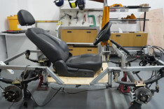 从图纸到实物！湘潭融城医科实训课上演“造车实战”