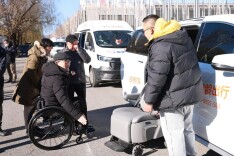 北京实现“坐轮椅打车”