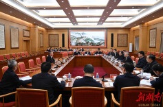 沈晓明接待来访群众