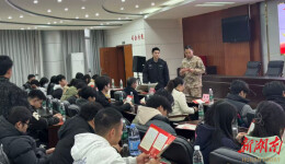 跨界联动！君山区“国防+法治”创新融合开放日点燃青年热血