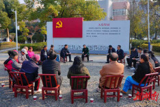 蒋春艳到云溪区云溪街道安居园社区开展党的二十届四中全会精神微宣讲