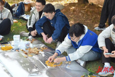 南华大学开展“自然之韵·心灵正念”艺术疗愈沙龙活动