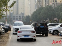 长沙托溪社区：以新时代“六尺巷工作法”破解阳泰路停车顽疾