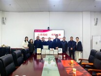 心系母校 书传文脉——校友王霖琛向长沙民政职院图书馆捐赠珍贵艺术图书