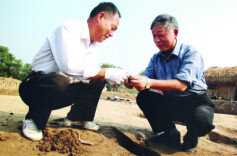 深读丨一座城 一个人