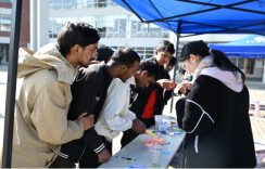 中外师生组队“闯关”，长沙理工大学以特色活动致敬志愿者