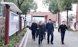 关怀教育发展，筑牢安全防线