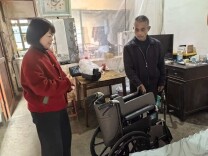 一把轮椅圆了十年心愿——洪江市残联“微心愿”活动暖人心