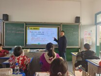 熊先文：三尺讲台四十载 一颗丹心育桃李