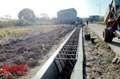 漆河镇八房坪村—— 新建灌溉渠 畅通农田“水动脉”