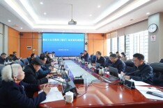 周健主持召开新区党工委“十五五”规划建议征求退休老同志代表意见座谈会