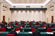 中共湖南省委召开党外人士座谈会征求对经济工作的意见建议