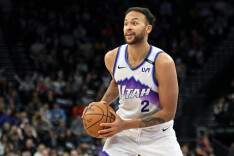 李凯尔NBA官网已更改为美国籍，系中国男篮首位归化球员