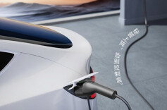 明年我国将在全国高速公路服务区建1万个以上充电枪