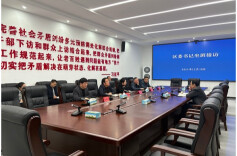 蒋春艳到云溪区综治中心坐班接访