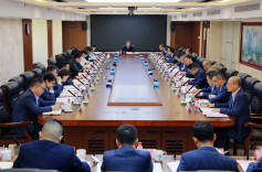 毛万春在农行湖南省分行宣讲调研