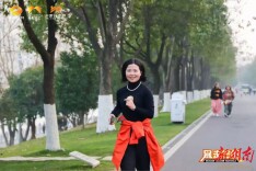 丹心耀桑梓 大爱写华章——唐青华的多重人生答卷