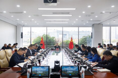 湖南湘江新区党工委理论学习中心组开展集体学习